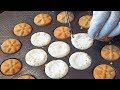 Chrysanthemum Bread (Gukhwa-Ppang) - Korean Street Food