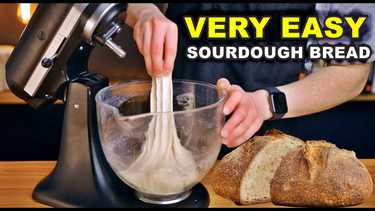 Sourdough: mixing the dough 