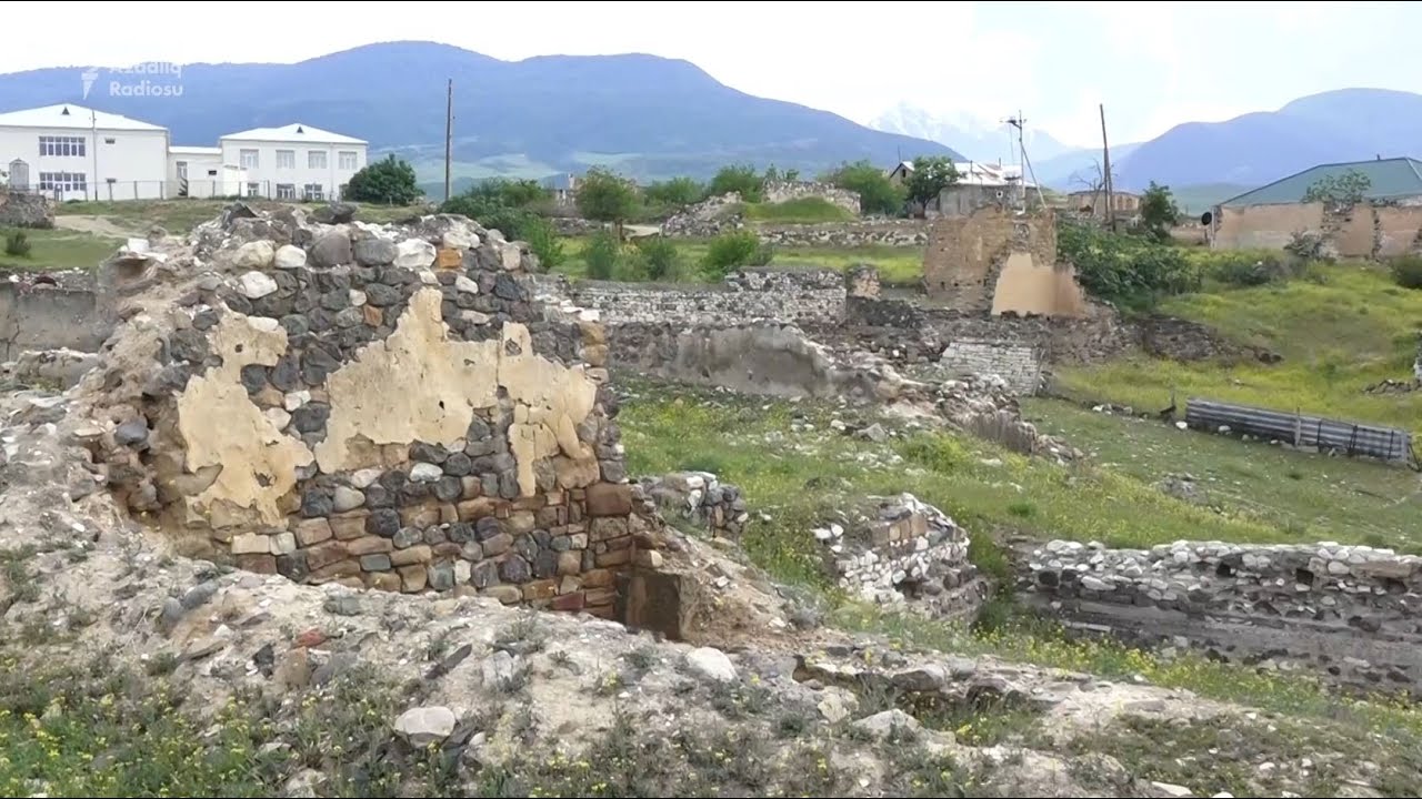 Goranboyun döyüş meydanına çevrilən kəndi...