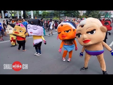 Badut Mampang Lucu Kompak Joget Clowns Dance Boneka Mampang
