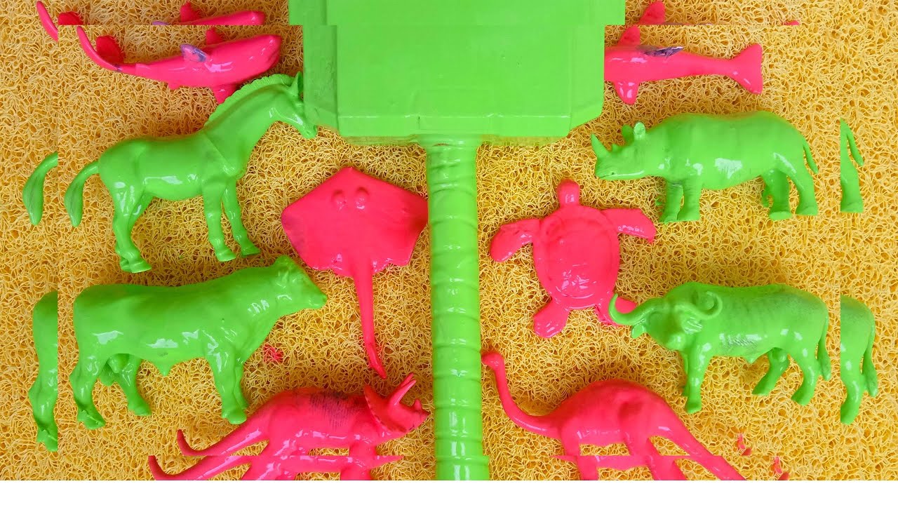 PlayNight Toys | Membersihkan Mainan | Berburu Mainan | Orca Toys | oDimosaurus Laut | Gajah