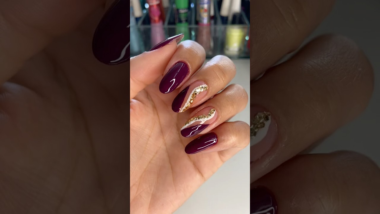Bordô Chique! 🍷🍇 #nailsart #unhasdecoradasamao #unhas #nailgelart