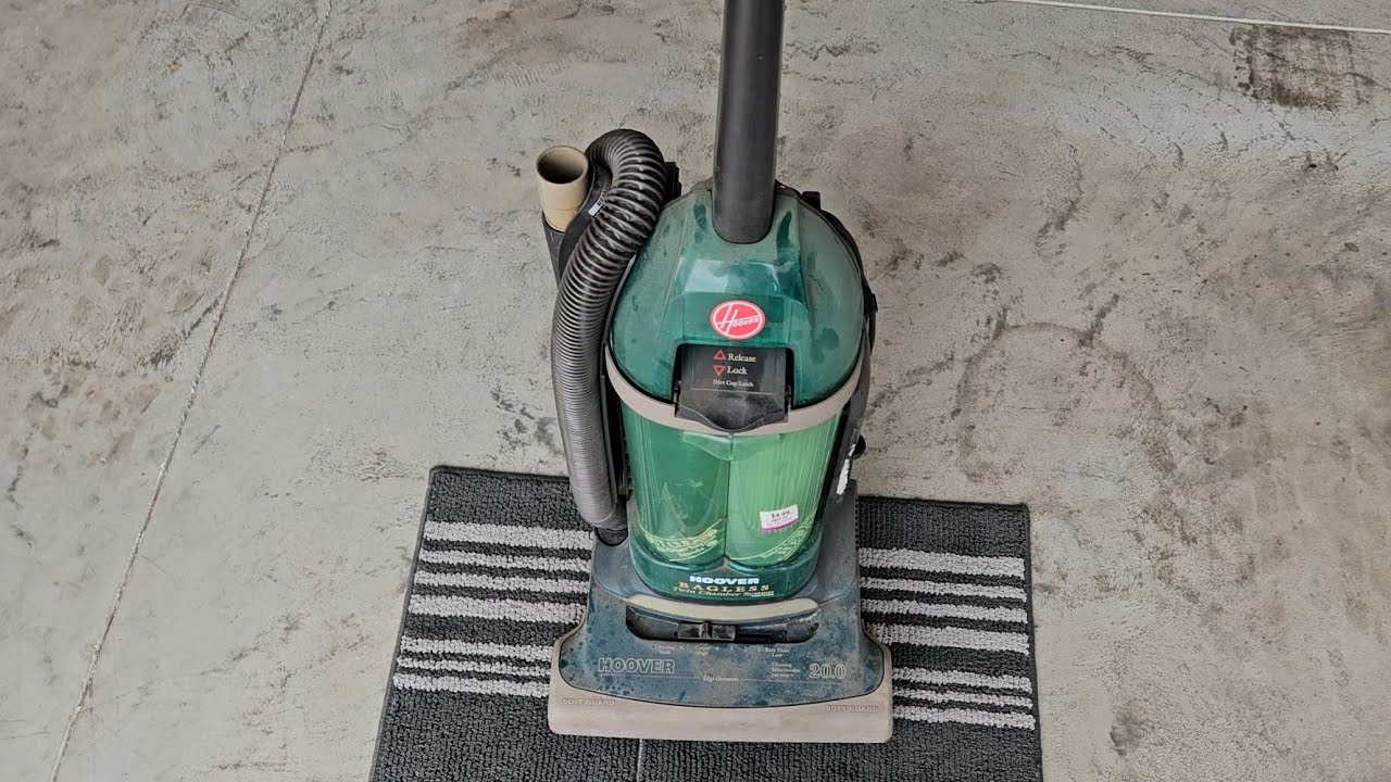 Hoover Bagless Twin Chamber System Upright Vacuum