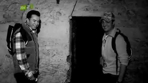 Boyzone and Louis Walsh Ghosthunting with Yvette Fielding. part 3
