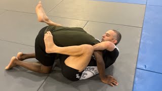 Guilhotine Choke from Closed Guard and Sweep to Mount with submission