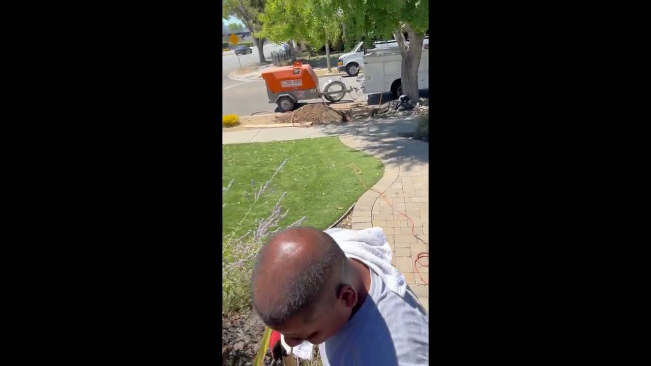 Replacing Water Main With Hammerhead Mole Piercing Tool