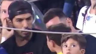 Mateo Messi celebrated a Barcelona miss and Lionel Messi And Suarez noticed