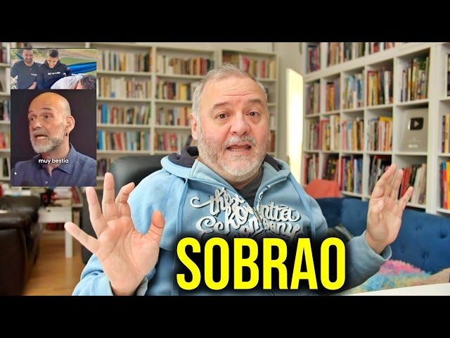 Feo y calvo pero con mucha seguridad entrando a tias