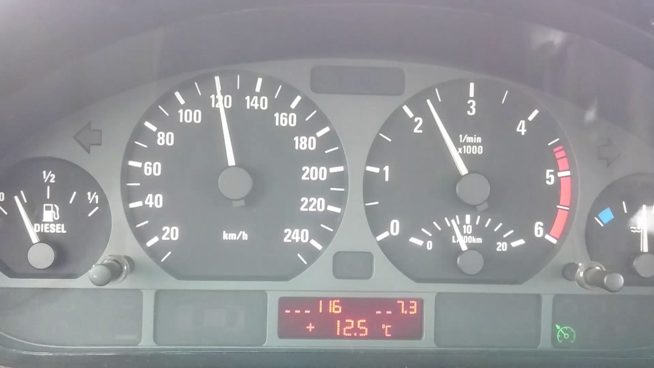 На спидометре 120 мчим качает каста