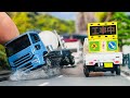 【密着】ミキサー車横転事故！救急車　消防車緊急走行！【働く車】tomica Ambulance minicar runs in anemergency driving test