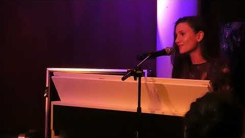 Cissy ~ Under the Moon | live @Le Bar Commun