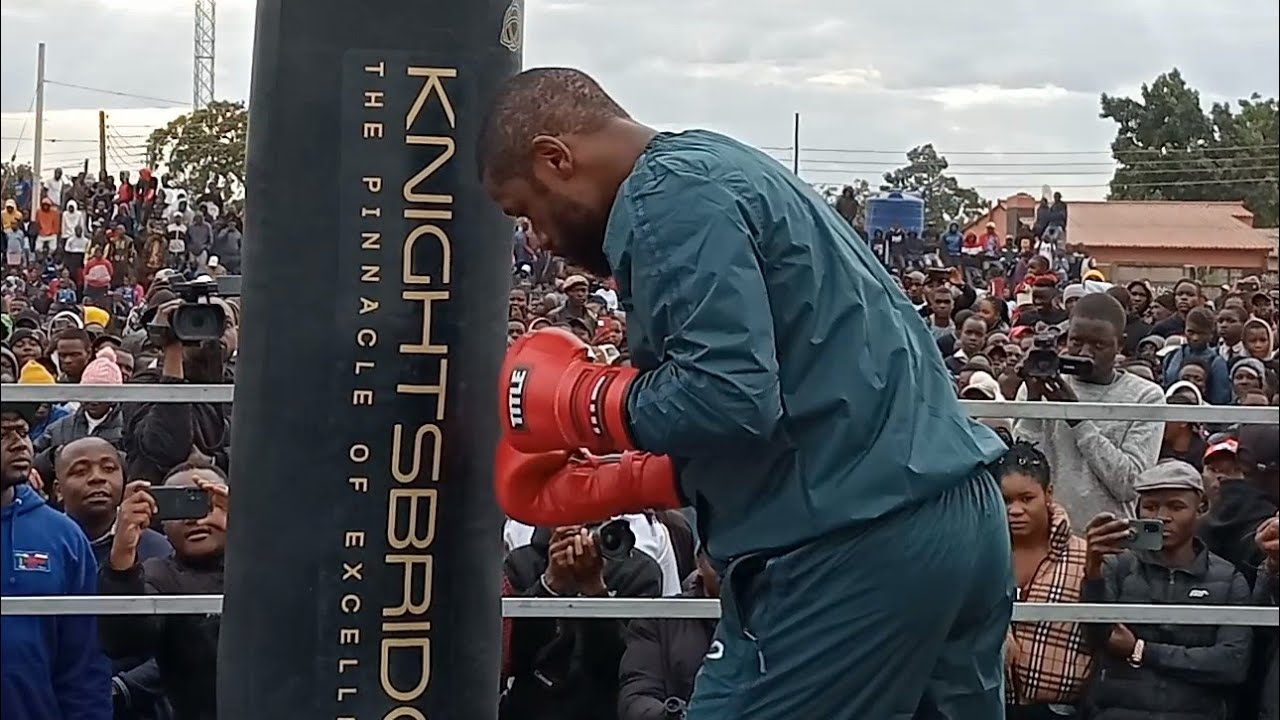 Legends Fight in Mabvuku with Floyed Mayweather in Zimbabwe Harare ...