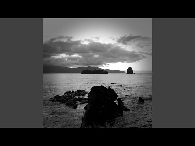 É Tão Longe a Minha Casa (feat. Rancho Folclórico de Santa Cecília) (Ao Vivo no Ccb)