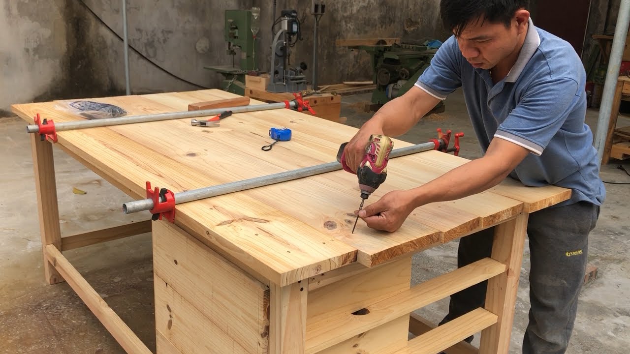 The Perfect 3 Drawers Woodworking Workbench // How To Build