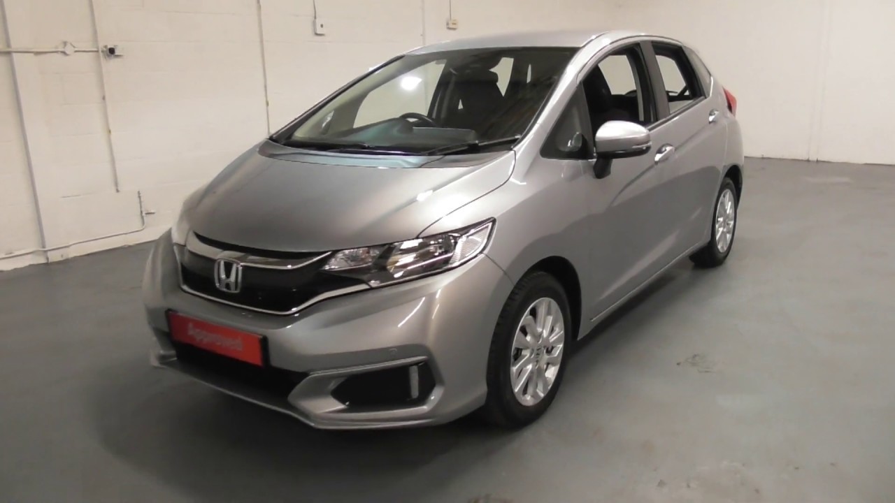Honda JAZZ 1.3 SE finished in Lunar Silver Metallic, video walkaround