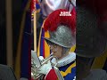 The Swiss Guard’s surprise for the pope: the sound of 'Sweet Caroline' fills the Vatican