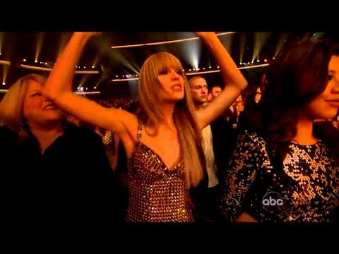 Enrique Iglesias Feat Pitbull Medley Amas 2010 Www Enriqueclub Co Cc X264