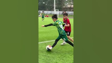 Messi nhí Việt Nam là đây một mình gánh Team