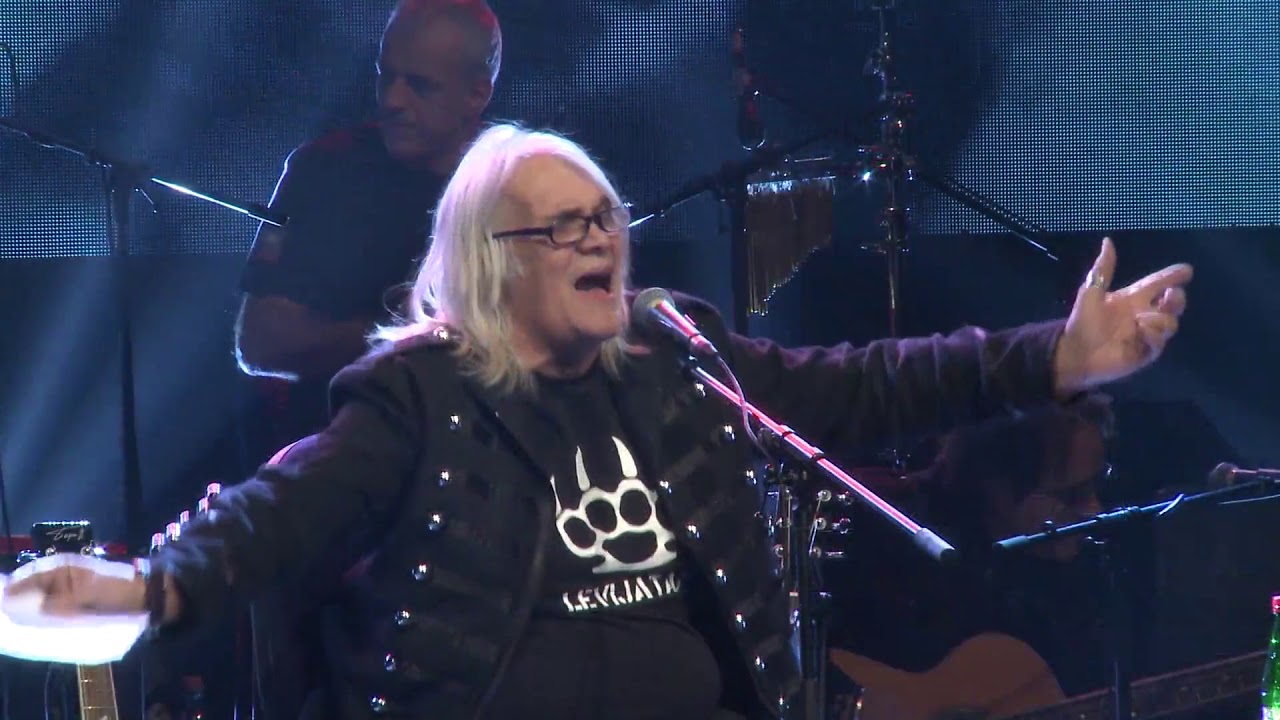 Riblja Čorba - Ja je gledam kako spava - (Čorba se čuje i bez struje SC 2017)