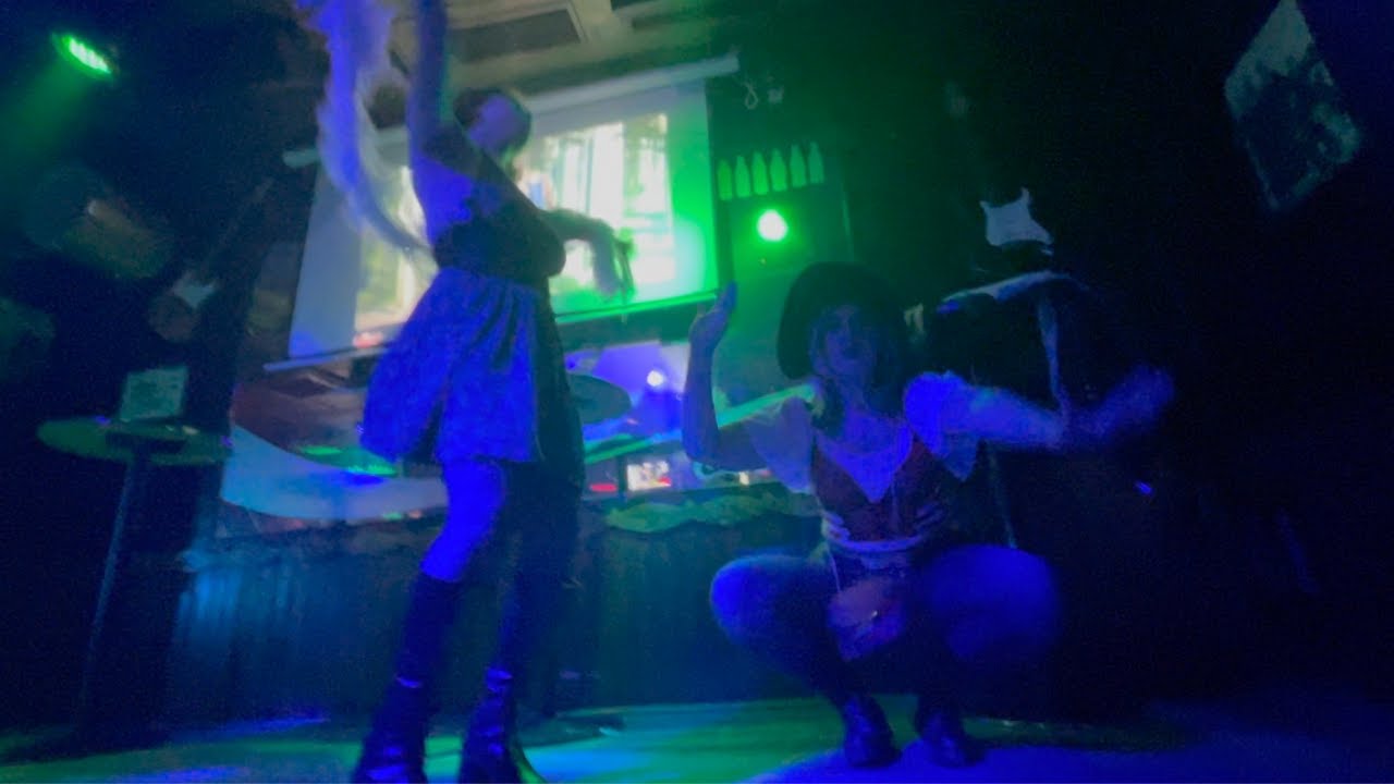 lähettiin bilettää Malagaan