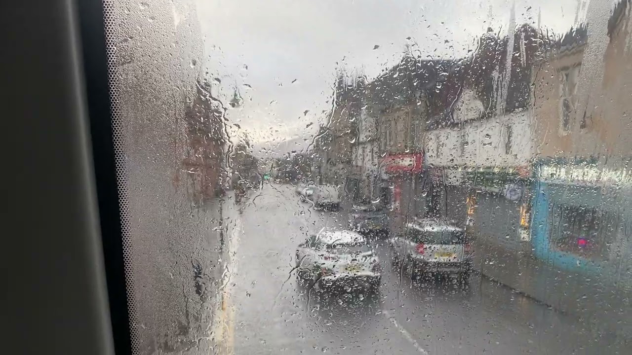 Onboard First Glasgow 33207 SK68 LWV Service 88 from Kirkintilloch to Old Aisle Road