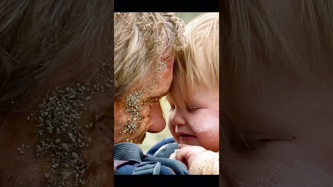 Zombie hasn't forgotten he's a father.😭 #movie #shorts #viralvideo #love auf YouTube ansehen Zombie hasn't forgotten he's a father.😭 #movie #shorts #viralvideo #love auf YouTube ansehen