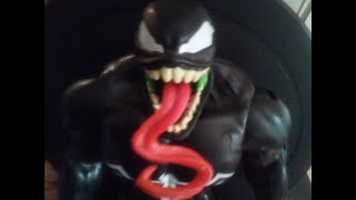 Unboxing venom