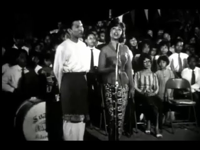 S.M Salim & Fazidah Joned - KAPARINYO versi Pengantin (OST Mata Permata 1963) class=