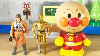 アンパンマンのお友達発見！アンパンマントレイン　メタコレ　C-3PO　アナキン・スカイウォーカー