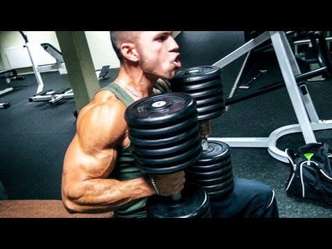 Brustmuskel Training - Breite Arme mit Natural Bodybuilder Alon Sixpack Gabbay Tim