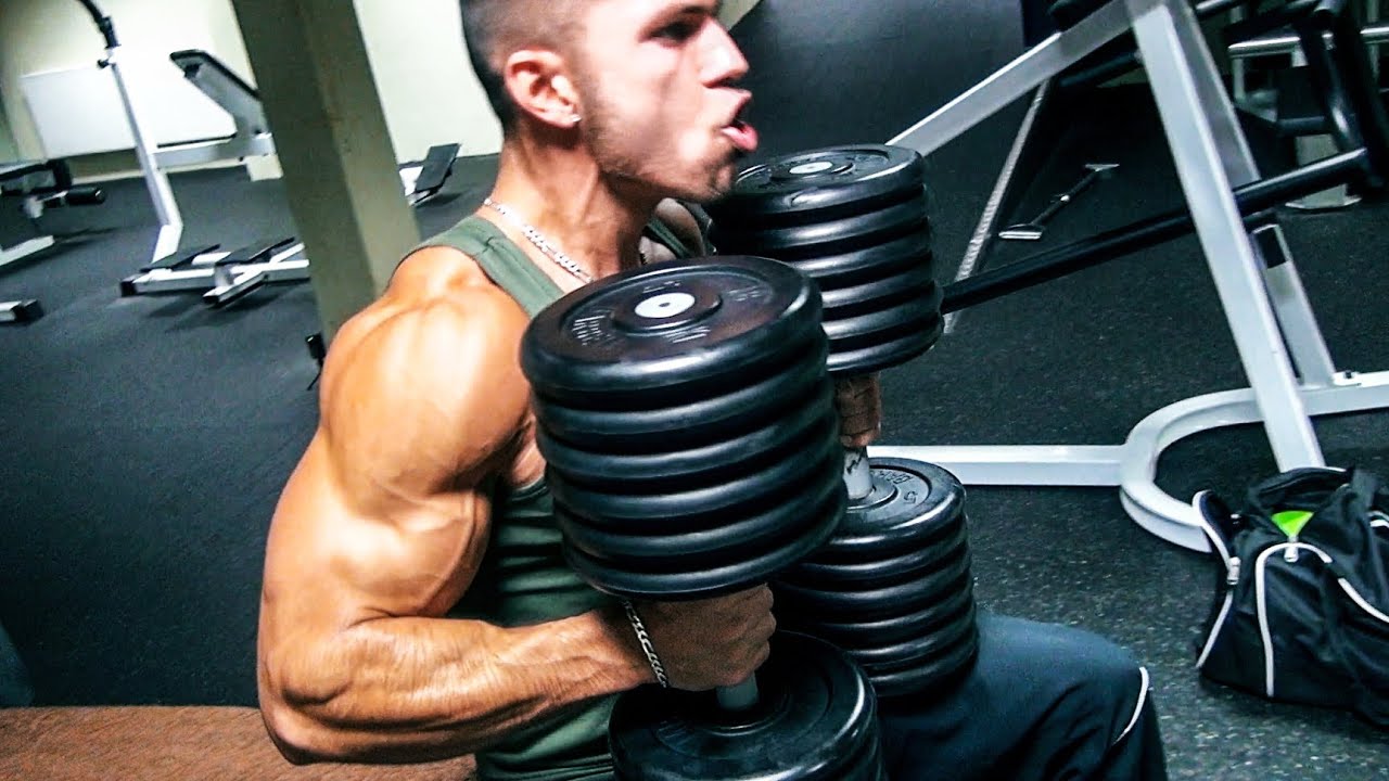 Brustmuskel Training - Breite Arme mit Natural Bodybuilder Alon Sixpack Gabbay Tim