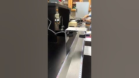 Air track uniform motion