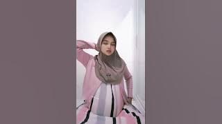 PREGNANT WOMEN LIVE WHILE HAVING CONTRACTIONS