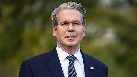 Bessent Says Trump’s $2,000 Tariff ‘Dividend’ May Come Via Tax Cuts