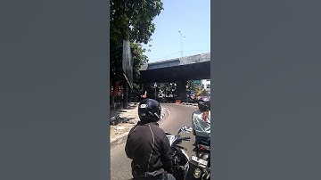 Suasana jalan Raya Pasteur kota Bandung...#suasanaalam #jalanjalan #videoshort