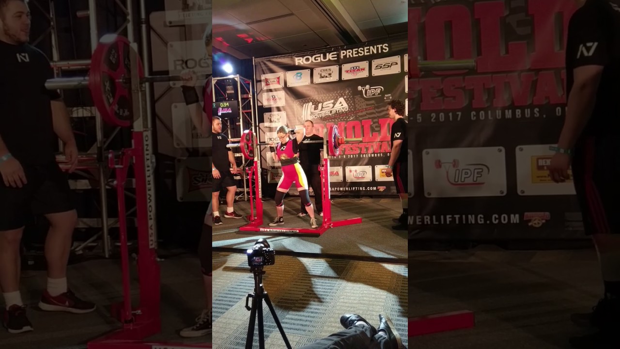 Emily breaks her world record squat 142.5 kilos 314