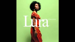 Watch Lura Romaria video