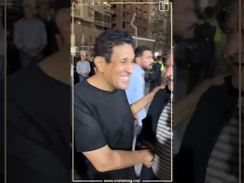 أهل القران دول فوق راسنا المطرب احمد جوهر ينعي اسرة الطبلاوي في وفاة نجله ويقدم لهم العزاء