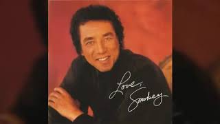 Watch Smokey Robinson Easy video