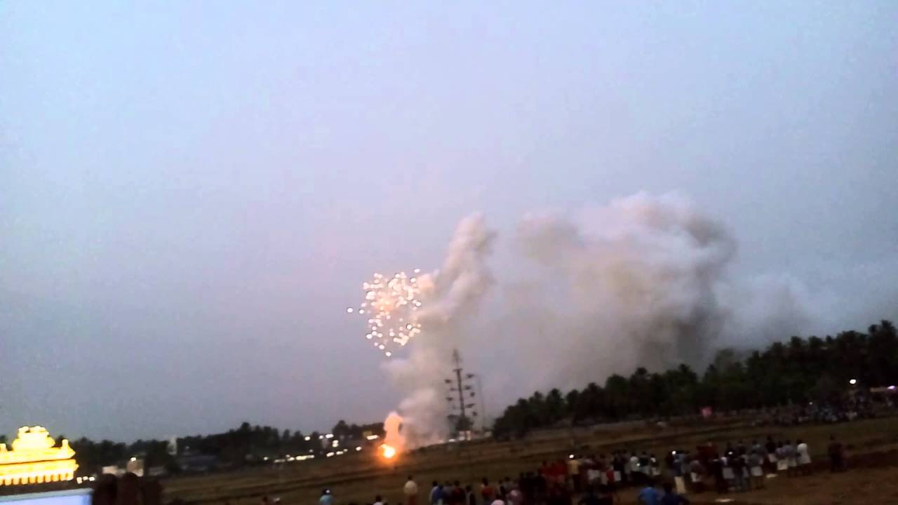 nenmara vallanghy vela 2016 - vallanghy desham vedikettu (fireworks)