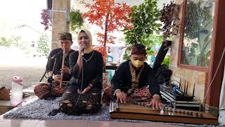 Download Lagu Kacapian Lagu Catrik : Lamunan - Saung Ranggon - Kalangkang MP3