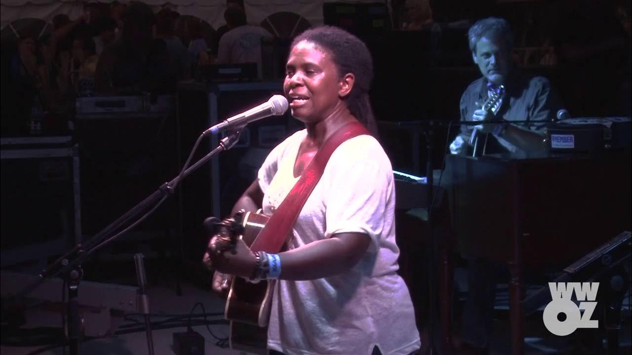 Ruthie Foster: "Richland Woman Blues" - Bogalusa Blues & Heritage Festival (2014) Ruthie Foster: "Richland Woman Blues" - Bogalusa Blues & Heritage Festival (2014)