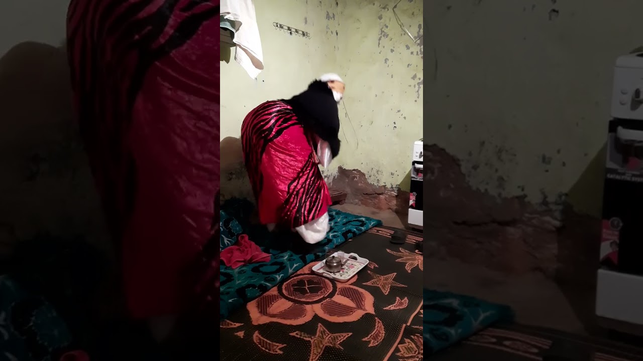 خالتي سلطانةتعطيكم نصيحة على الرجل...