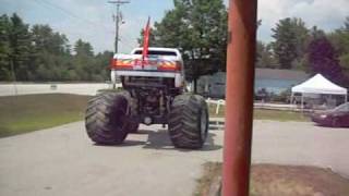 Bigfoot Monster Truck Visits Pete's Tire Barns Amherst, NH