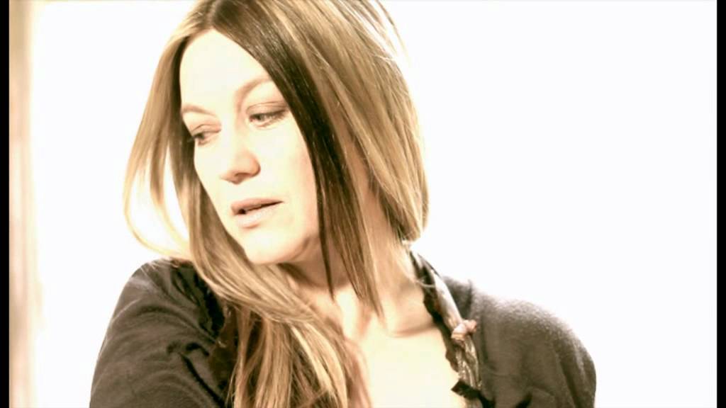 Astrid Williamson - Dance adlı videoyu YouTube'da izle Astrid Williamson - Dance adlı videoyu YouTube'da izle