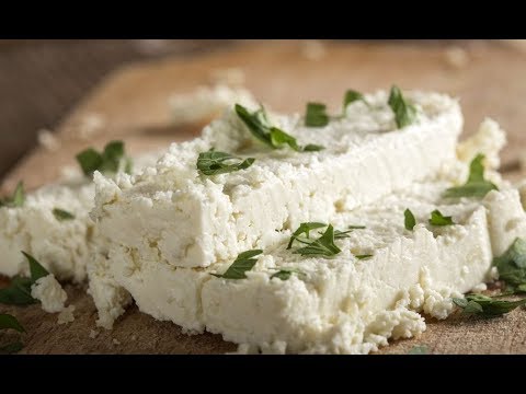 Видео: 4 причины, по которым козий сыр лучше коровьего сыра