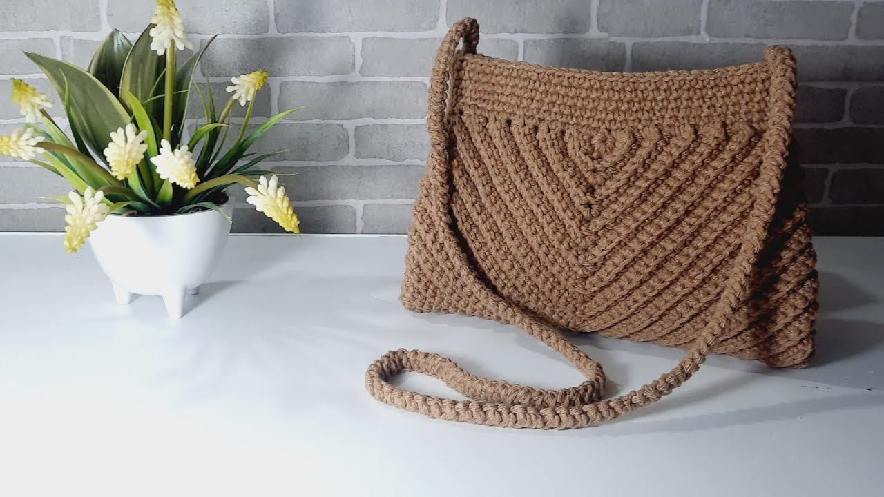 bolsa-croch-em-barbante-com-padr-o-triangular-youtube