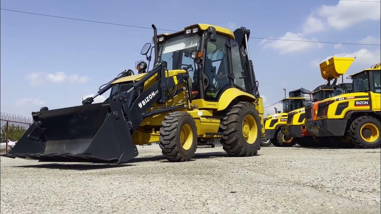 Фронтальный погрузчик с крабовым ходом. Экскаватор-погрузчик bizon 888, 2022. Бизон экскаватор погрузчик. Стекло на экскаватор погрузчик бизон 888. Бизон 888 экскаватор погрузчик.