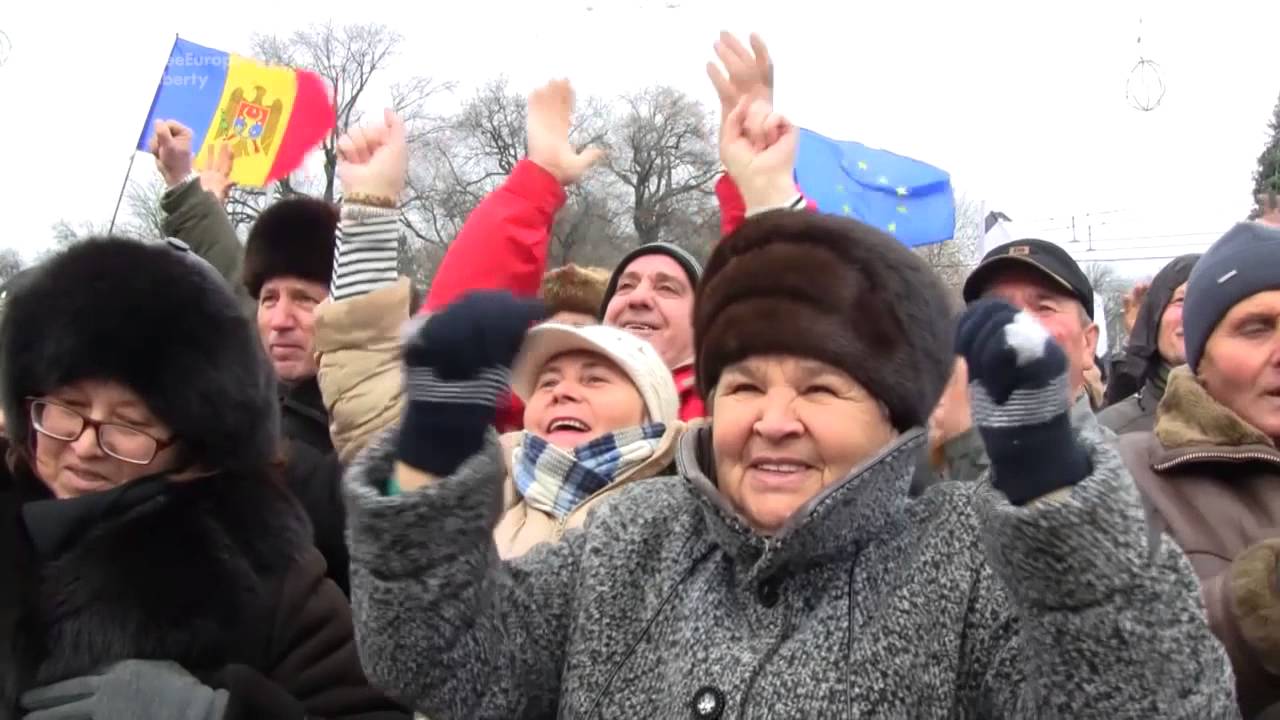 Thousands Join Moldova Protests