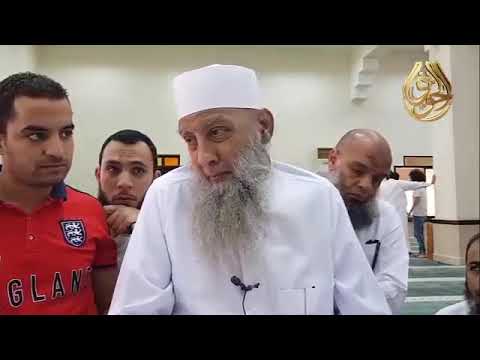 حكم رفع اليدين بالدعاء للمأمومين في خطبة الجمعة للشيخ الحويني